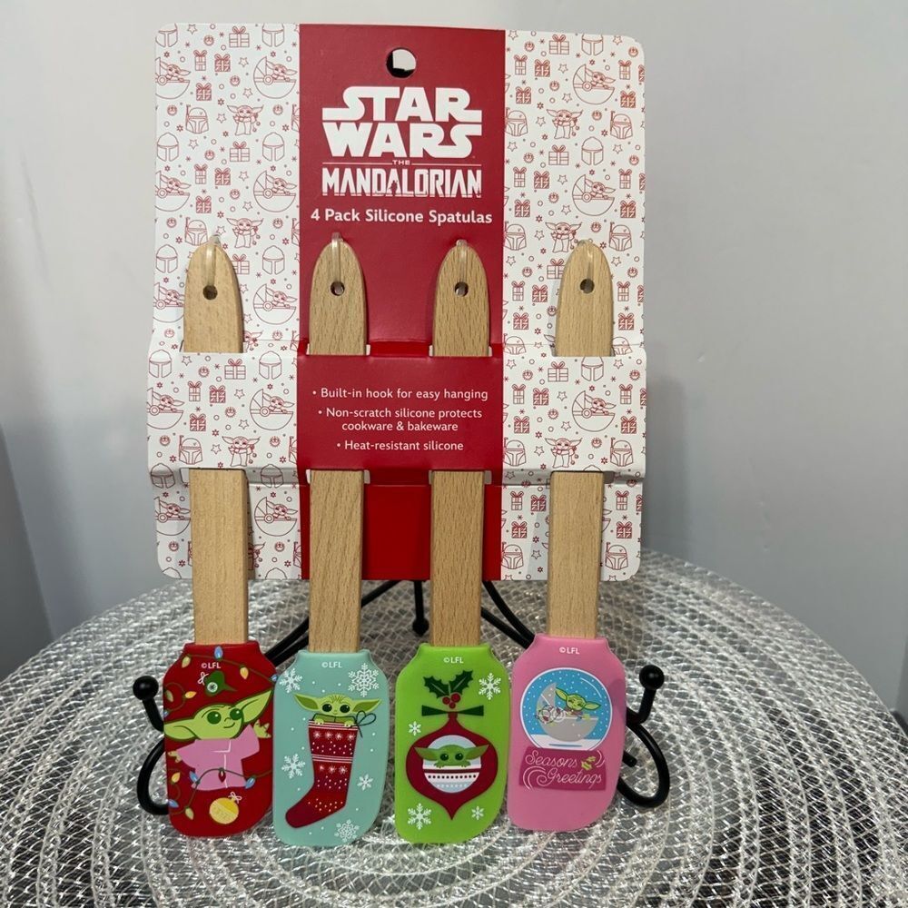 Disney Star Wars Christmas Spatulas Set of 4 NWT